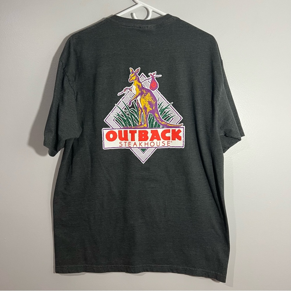 Hanes Outback Steakhouse Kangaroo Logo Gray Short Sleeve T-Shirt Mens Large